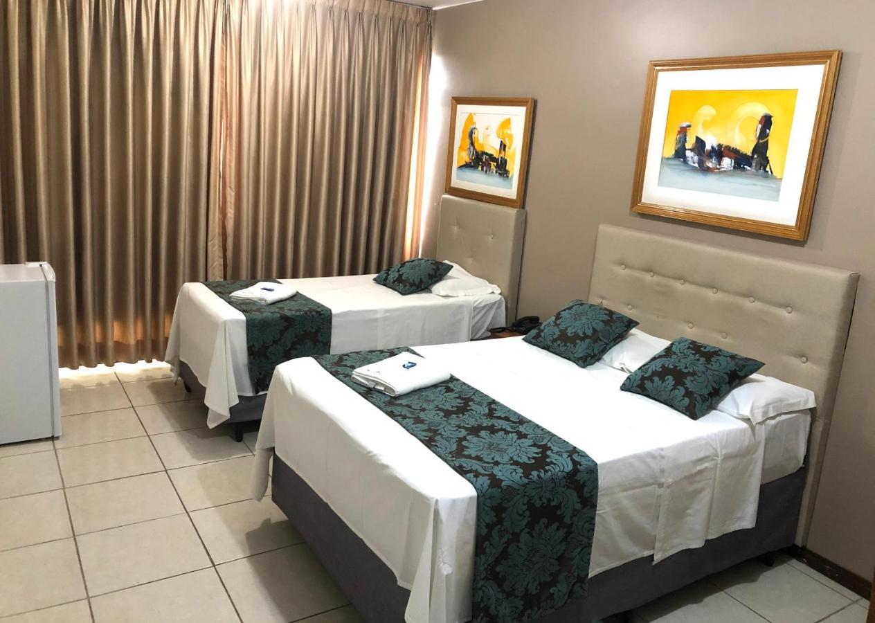 Max Hotel Nucleo Bandeirante Bagian luar foto