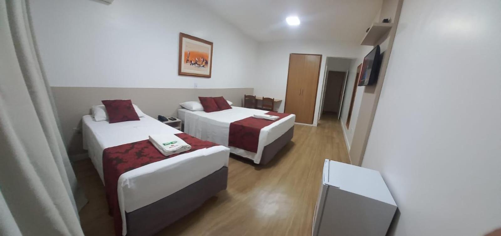 Max Hotel Nucleo Bandeirante Bagian luar foto