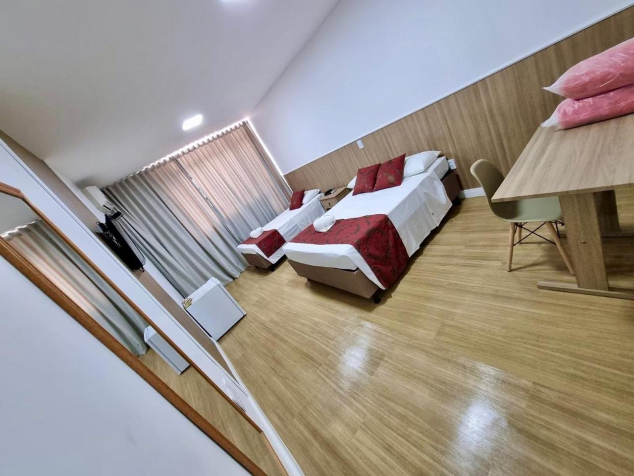 Max Hotel Nucleo Bandeirante Bagian luar foto